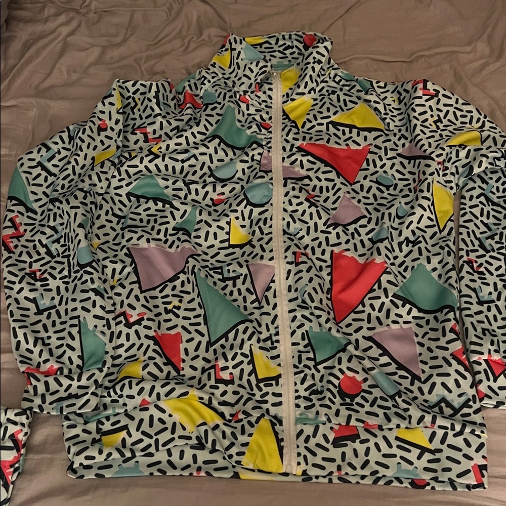 Colorful Geometric Pattern Tracksuit - Picture 2 of 3